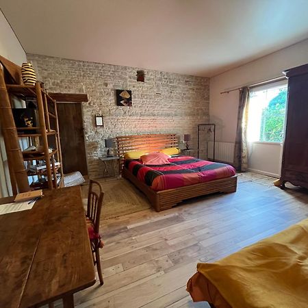 Accacia Home Ferrieres  ภายนอก รูปภาพ