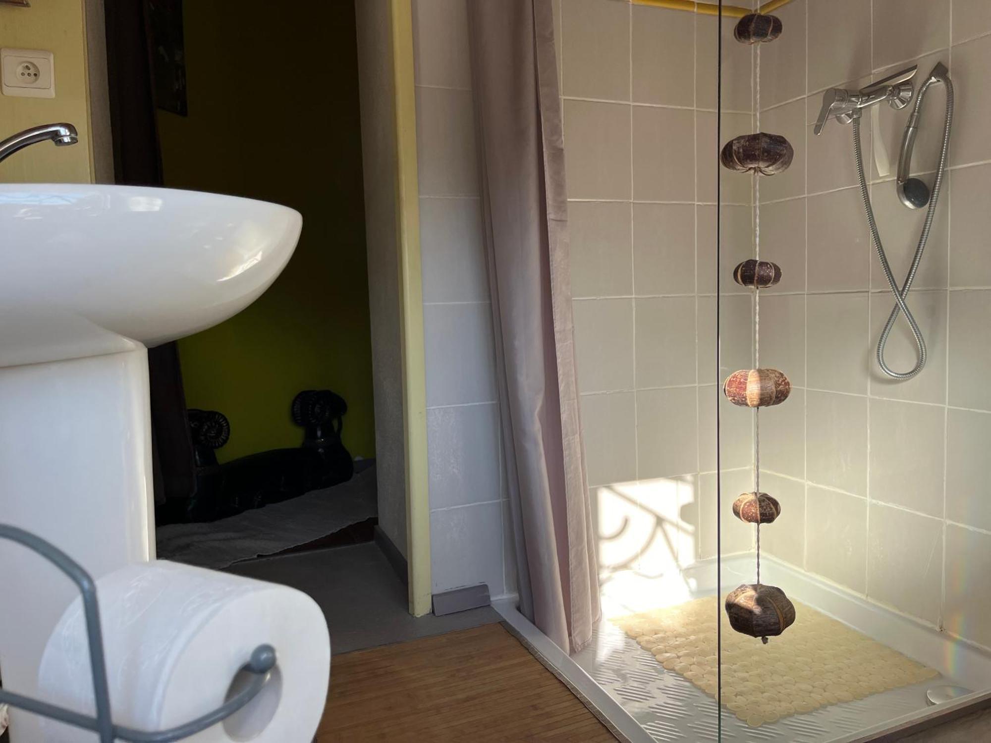 Accacia Home Ferrieres  ภายนอก รูปภาพ